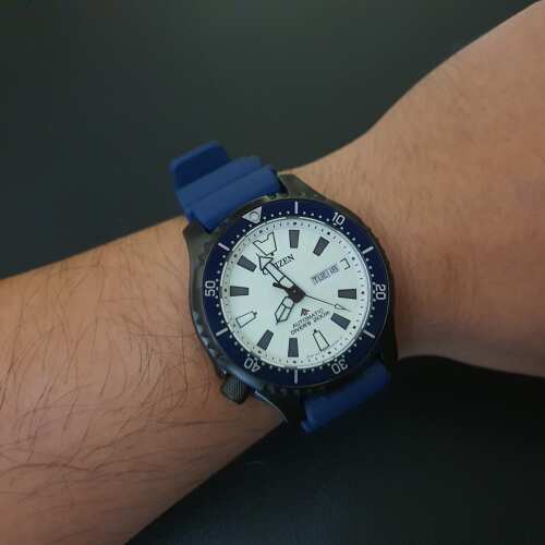 Citizen Orologio Automatico Uomo Promaster Diver NY0137-09A – Subacqueo 200m, Cassa 44mm Nero, Quadrante Lume, Cinturino Blu