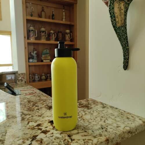 Extra lightweight bottle made of stainless steel
